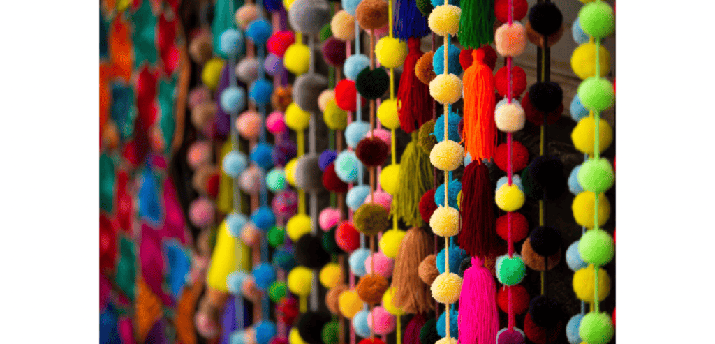 Pom-pom garlands