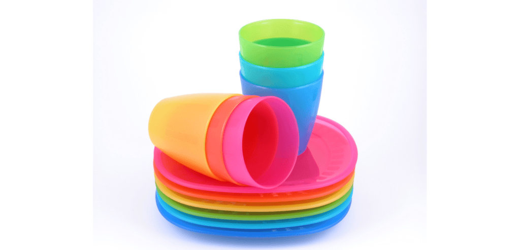 Coloured plastic tableware