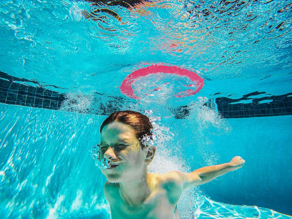Swimming pool party