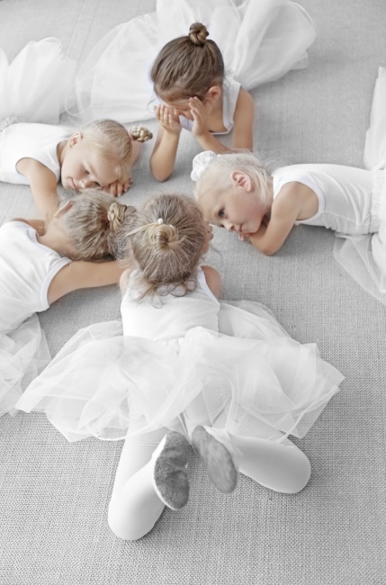 Little girls dressed as ballerinas