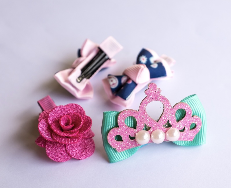 Coloured hair clips