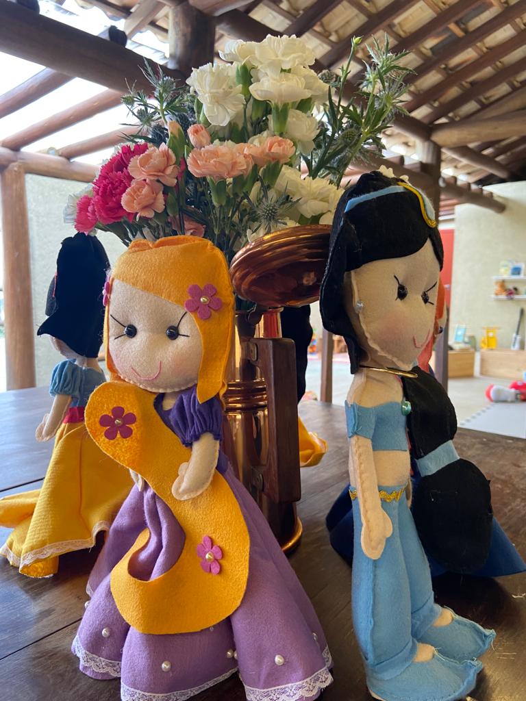 Felt princess table decorations