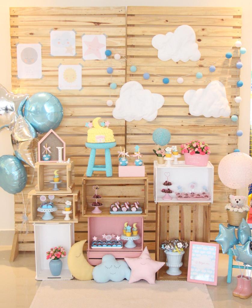 Lunas pastel birthday set up