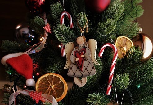 Christmas decorations on the tree