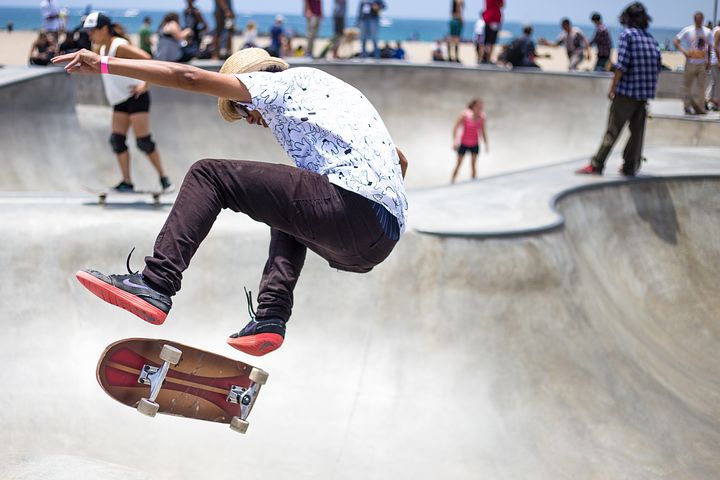 Boy on a skateboard at skateboard park