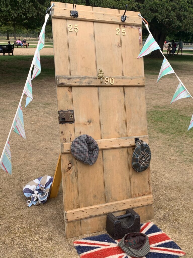 Flat cap fling game - Carnival style party games